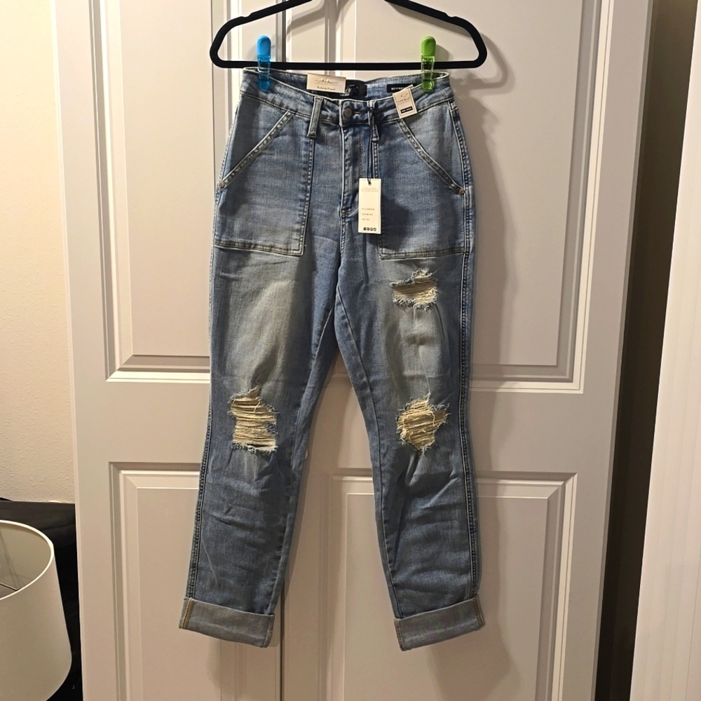 NWT Judy Blue Boyfriend Fit High Waist Destroyed Jeans Size 7/28